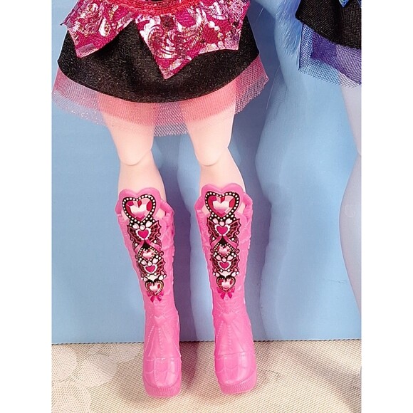 2 Monster High Dolls Draculaura and Abbey Bominable Skulltimate Mattel Toys - Picture 4 of 15